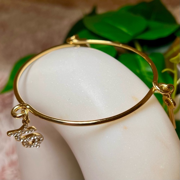 NWOT KATE SPADE XO, PEARL, & SPADE KEY CHARM BRACELET - GOLD - Picture 4 of 5